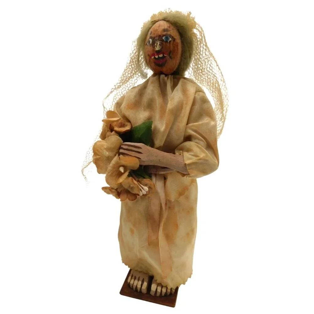 3 Vintage Handmade Folk Outsider Art Shotgun Wedding Figurines Hand Carved Pecan